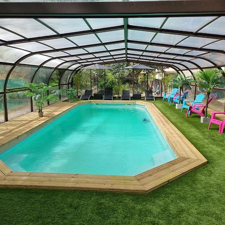 Les Chalets De Saumur, Piscine & Parc Boise, 100M Du Cadrenoir Exteriör bild