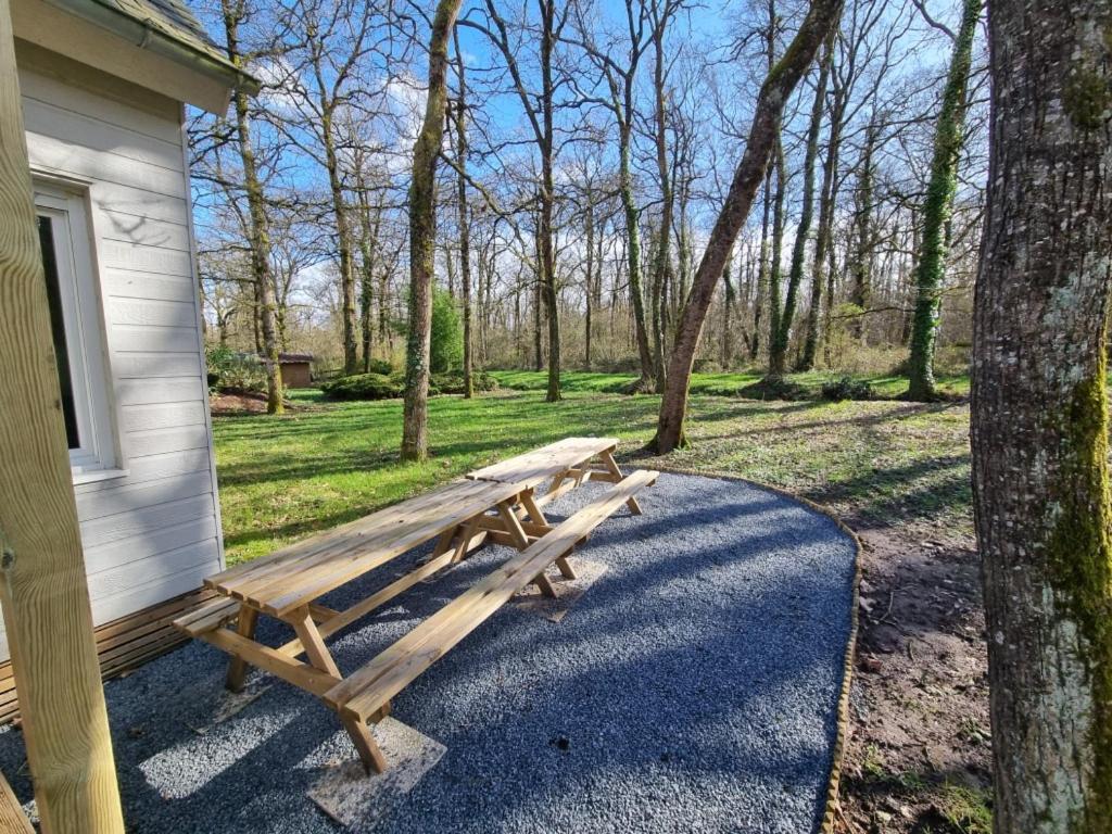 Les Chalets De Saumur, Piscine & Parc Boise, 100M Du Cadrenoir Exteriör bild