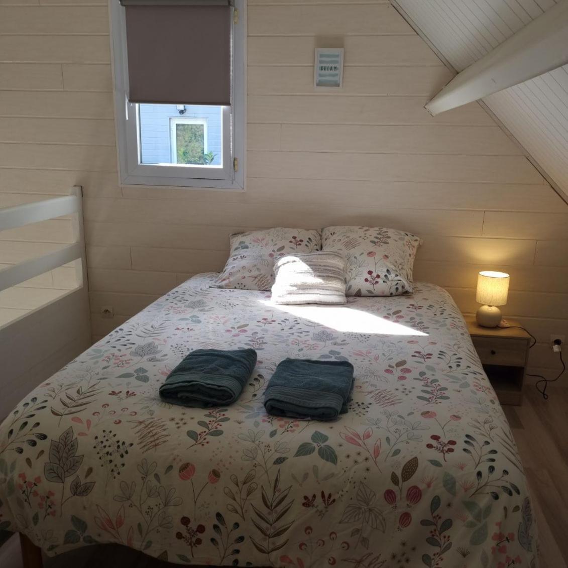 Les Chalets De Saumur, Piscine & Parc Boise, 100M Du Cadrenoir Exteriör bild