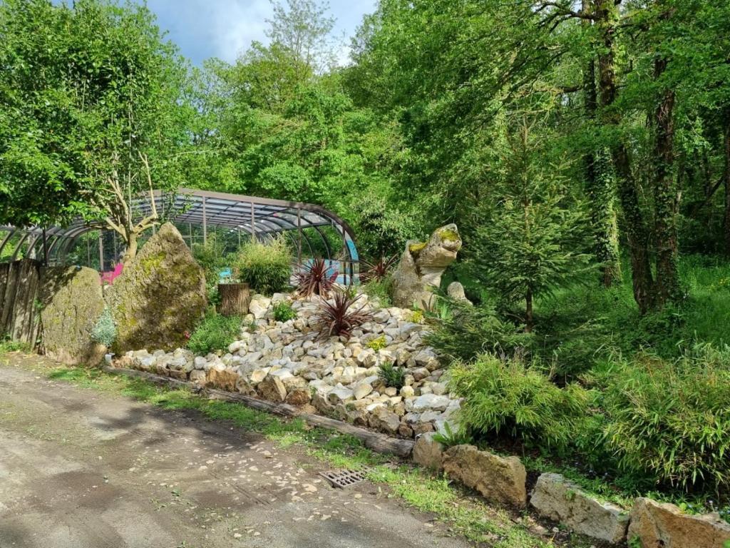 Les Chalets De Saumur, Piscine & Parc Boise, 100M Du Cadrenoir Exteriör bild
