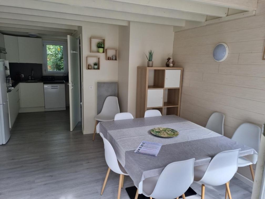 Les Chalets De Saumur, Piscine & Parc Boise, 100M Du Cadrenoir Exteriör bild